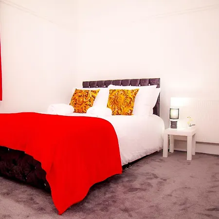Lucky 7 - Near Bae, Docks, Lakes, - Ideal For Trade And Families - 2 Bedrooms - One Double Bed In Each Bedroom - Max 4 Guests Nyaraló *