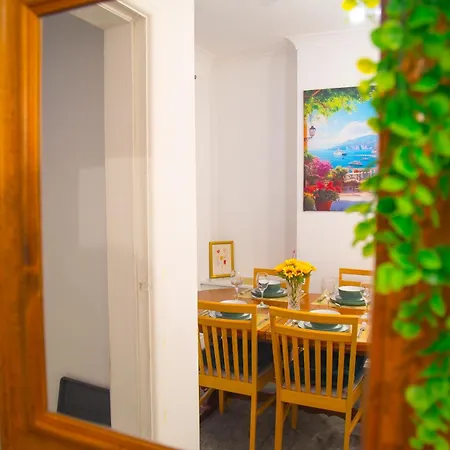 Lucky 7 - Near Bae, Docks, Lakes, - Ideal For Trade And Families - 2 Bedrooms - One Double Bed In Each Bedroom - Max 4 Guests 배로우인퍼니스