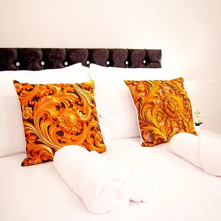 펜션 Lucky 7 - Near Bae, Docks, Lakes, - Ideal For Trade And Families - 2 Bedrooms - One Double Bed In Each Bedroom - Max 4 Guests